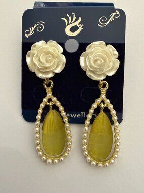 Vintage Style White Rose & Olive Green Teardrop Dangle Earrings